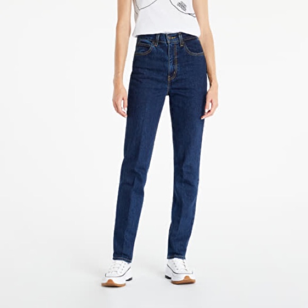 Levi’s ‘70s Dark Wash High-Rise Slim Straight Jeans